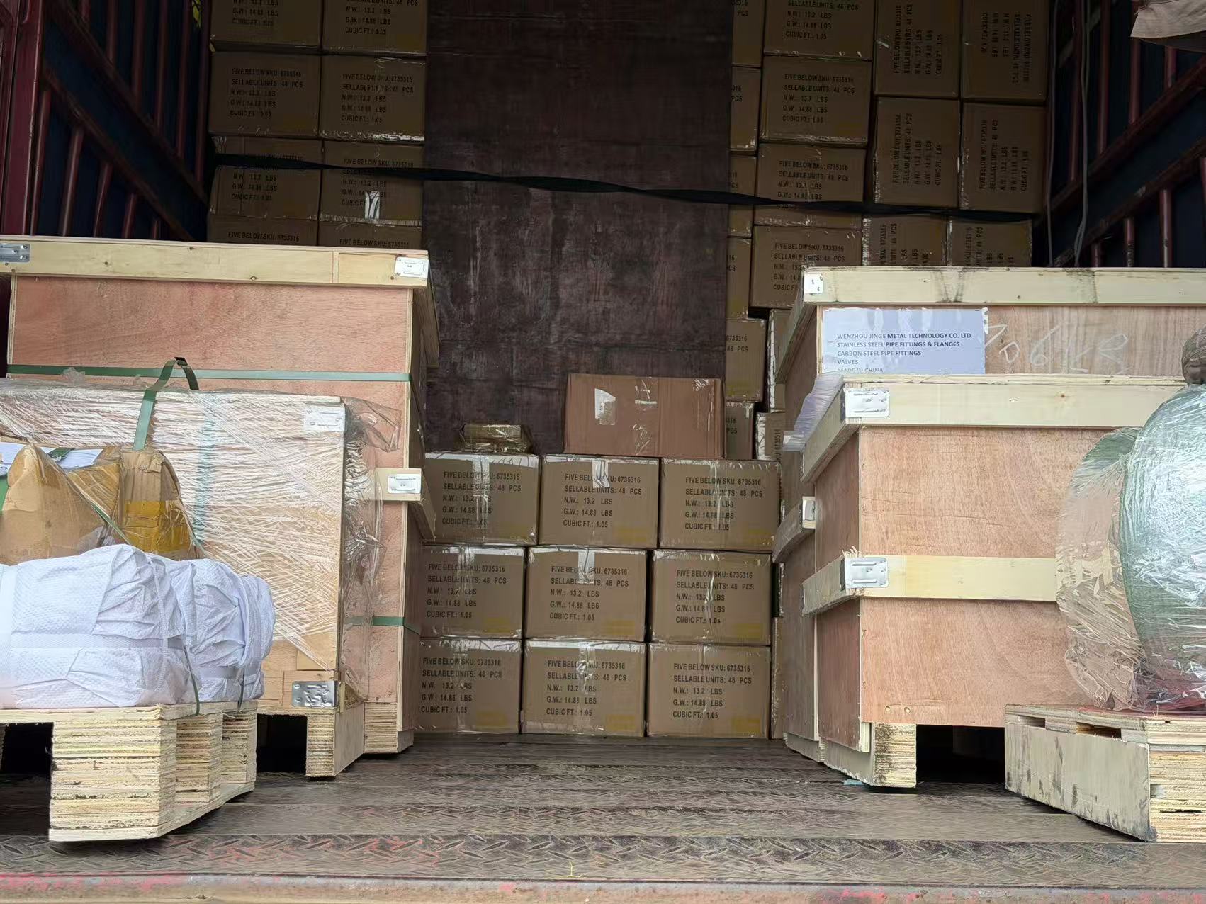 Omfattande industriella rörprodukter som skickas till Vietnam – One-Stop Sourcing för globala kunder Omfattande industriella rörprodukter som skickas till Vietnam – One-Stop Sourcing för globala kunder